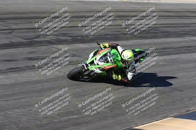 media/Jan-16-2026-CVMA Friday Practice (Fri) [[6f2bf47531]]/5-Racer 4-Trackday1/Session 2 (Bowl)/